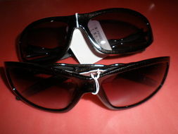 潮流视野 名牌眼镜与饰品，高性价比的时尚选择